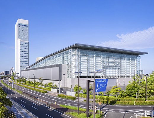 朱鷺メッセ 外観